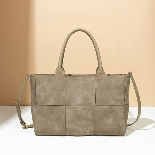 Beautiful Glamorous Hand-woven Large Capacity Portable Bags