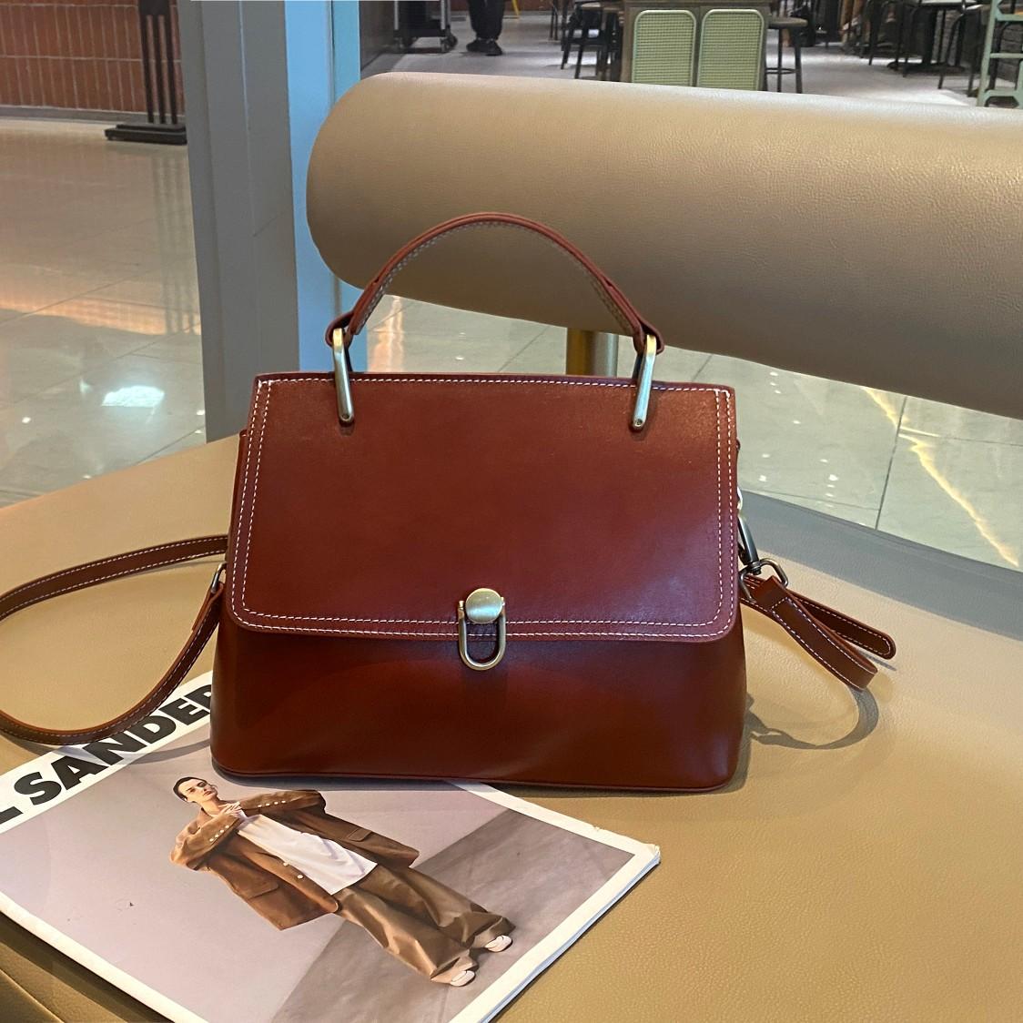Women's Leather Large Capacity Fashion High Sense Bags