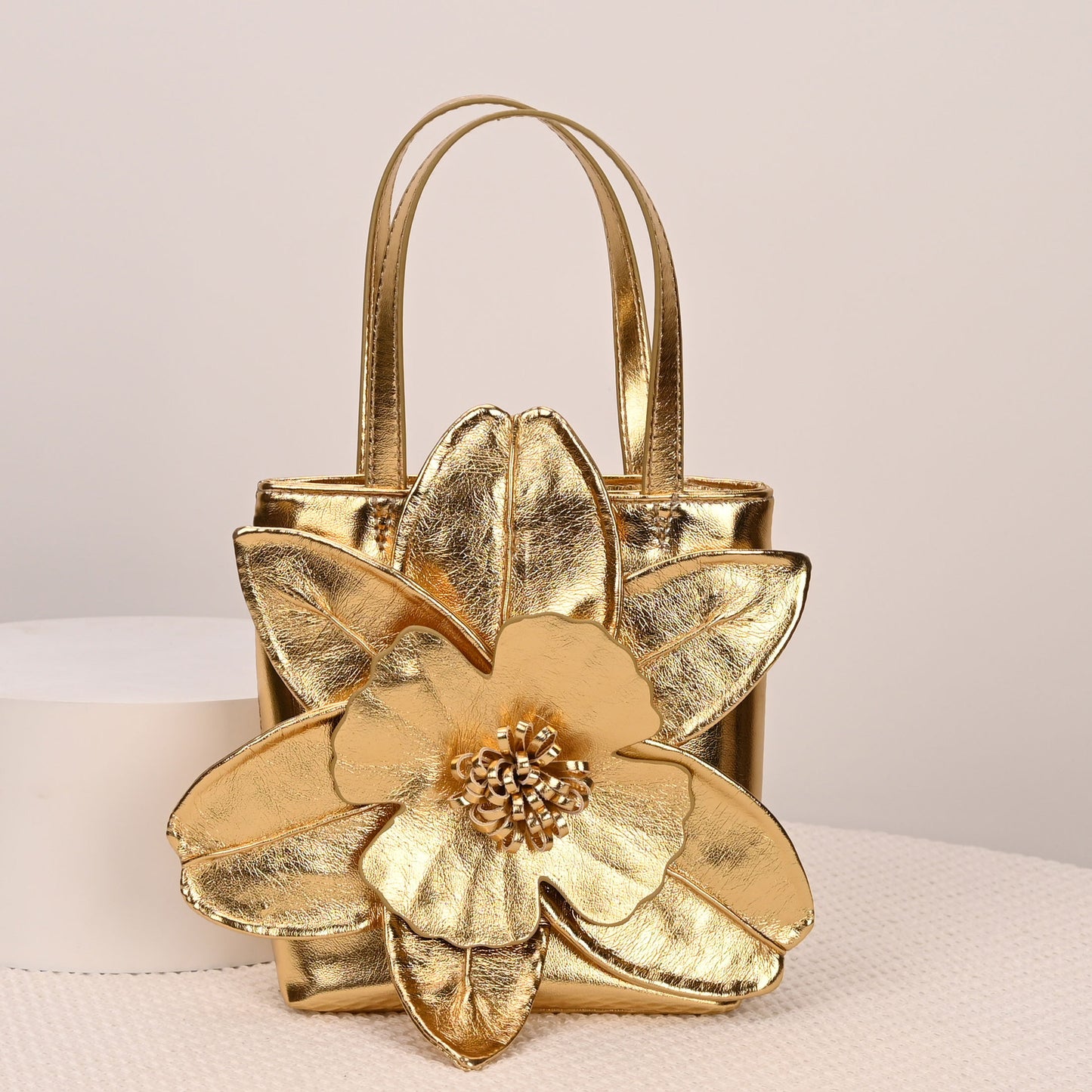 Women's Flower Decorative High-grade Petal Hand Handbags