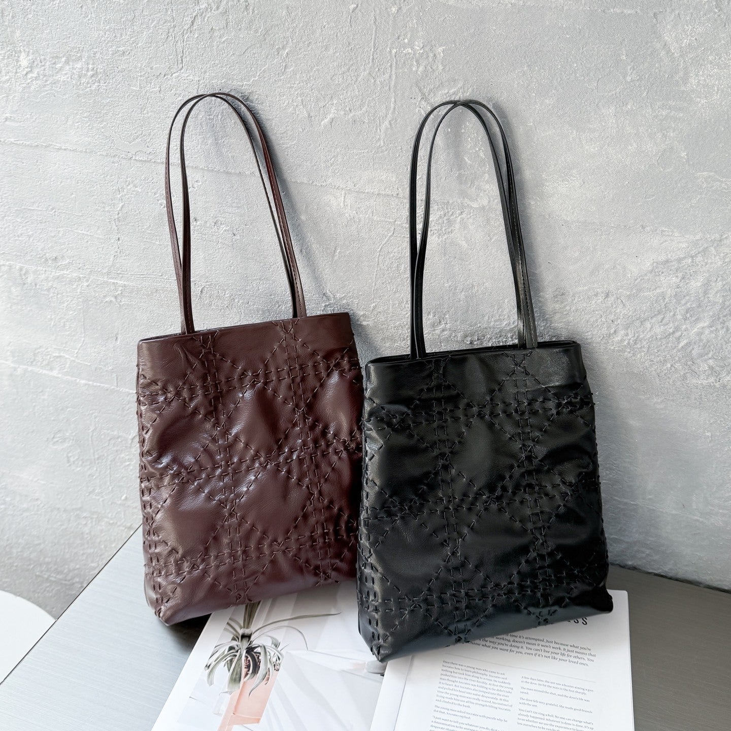 Women's Niche Rhombus Single Retro High Sense Shoulder Bags