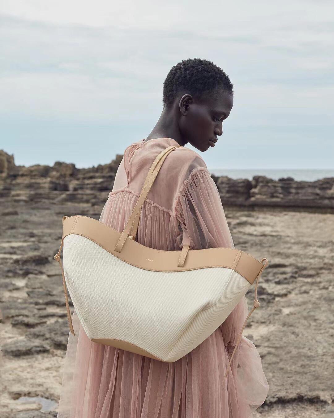 Niche Knitted Stitching Portable Large Capacity Bags