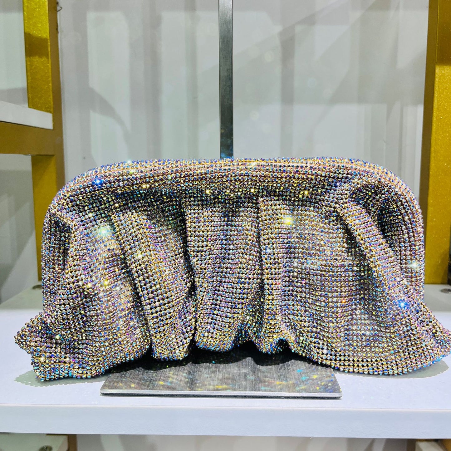 Women's Rhinestone Clutch Cloud Fashion Chain Clip Bags