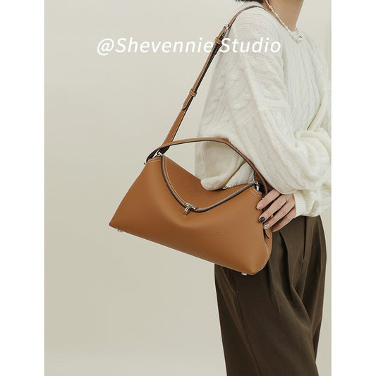 Women's French Cowhide Metal Simple Fashion Commuter Bags