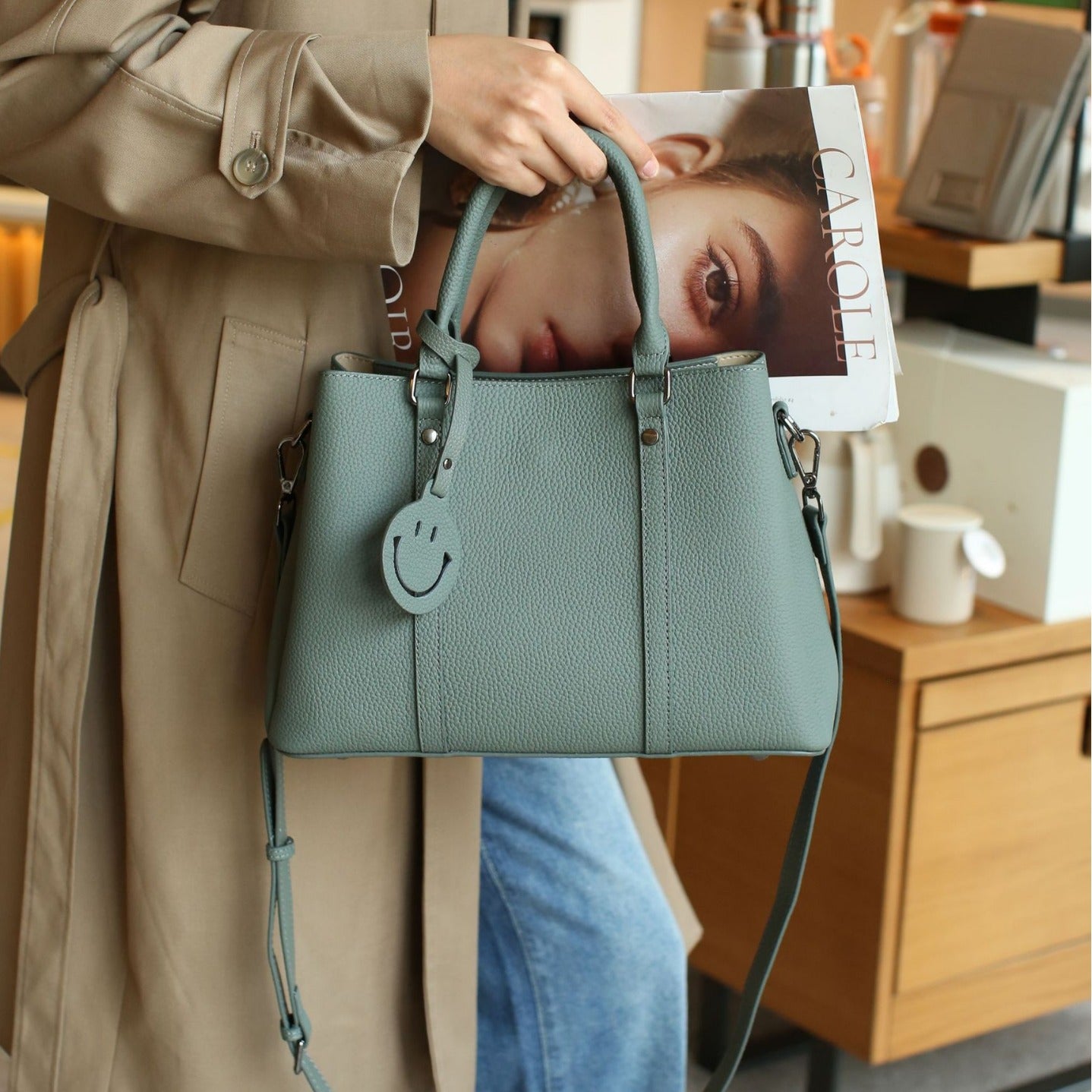 Attractive Innovative Genuine Leather Elegant Mother-in-law Handbags