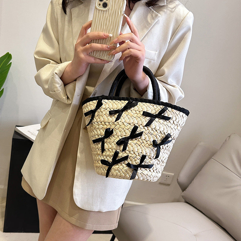 Women's High-grade Summer French Straw Bow Portable Crossbody Bags