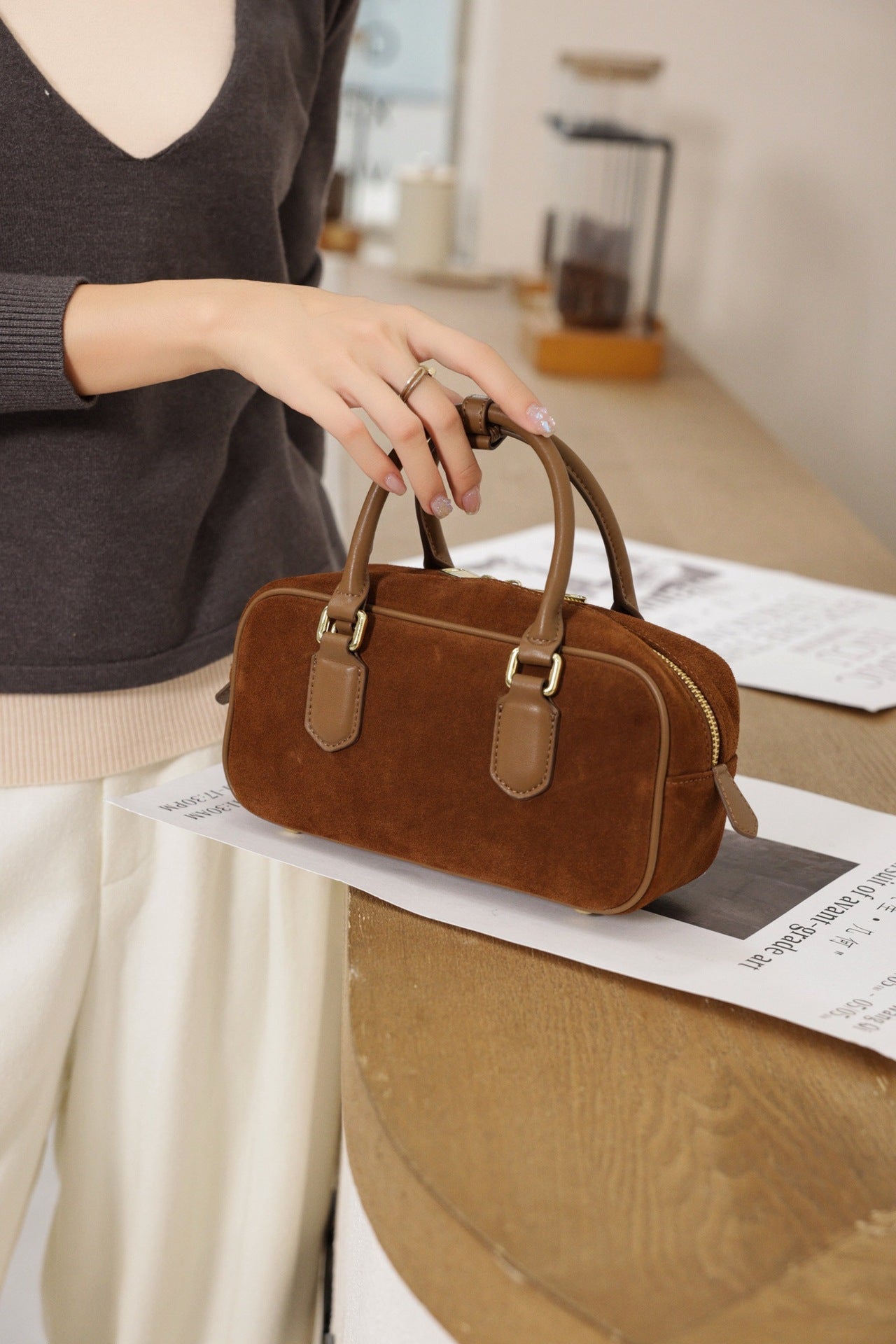 Women's High-grade Retro Easy Matching Popular Portable Bags