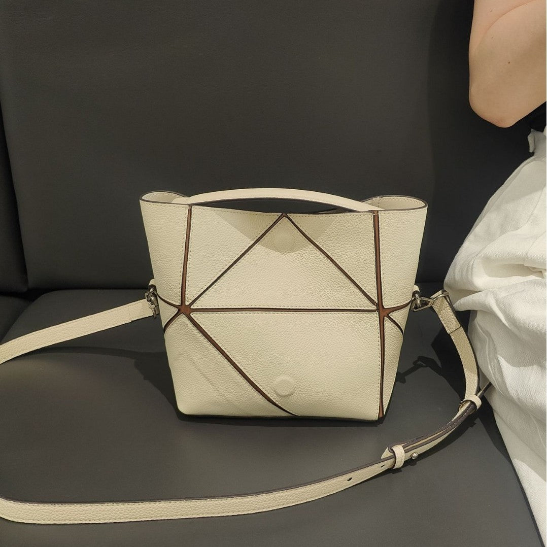 Comfortable Women's High-grade Diamond Geometric Deformation Bucket Bags