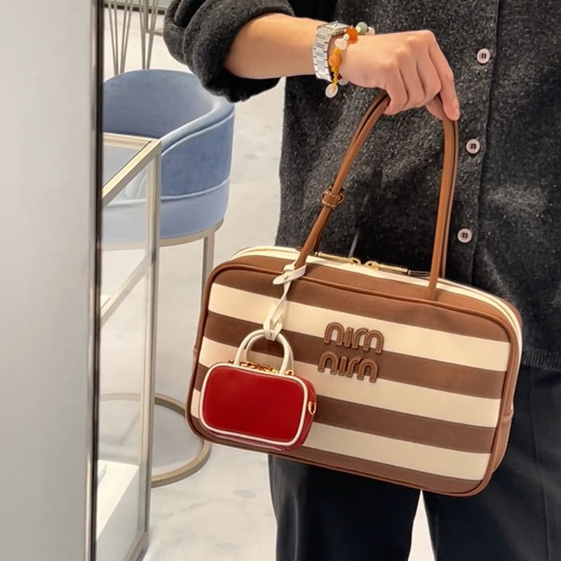 Niche Idle Style Large Capacity Shopping Shoulder Bags