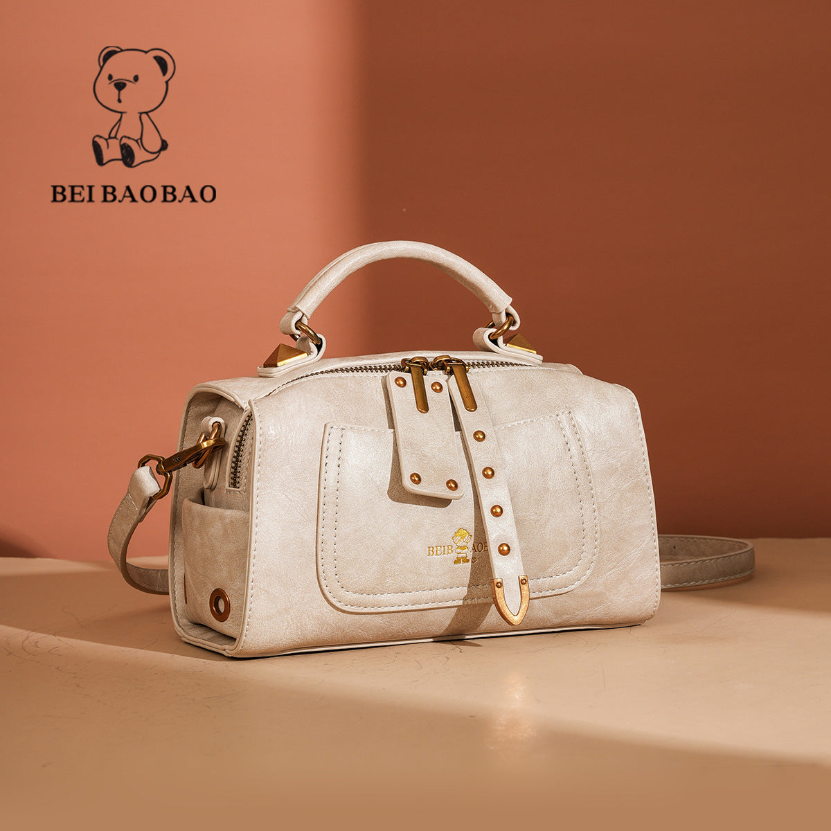Women's Source Retro Fashion Solid Color Pillow Simple Crossbody Bags