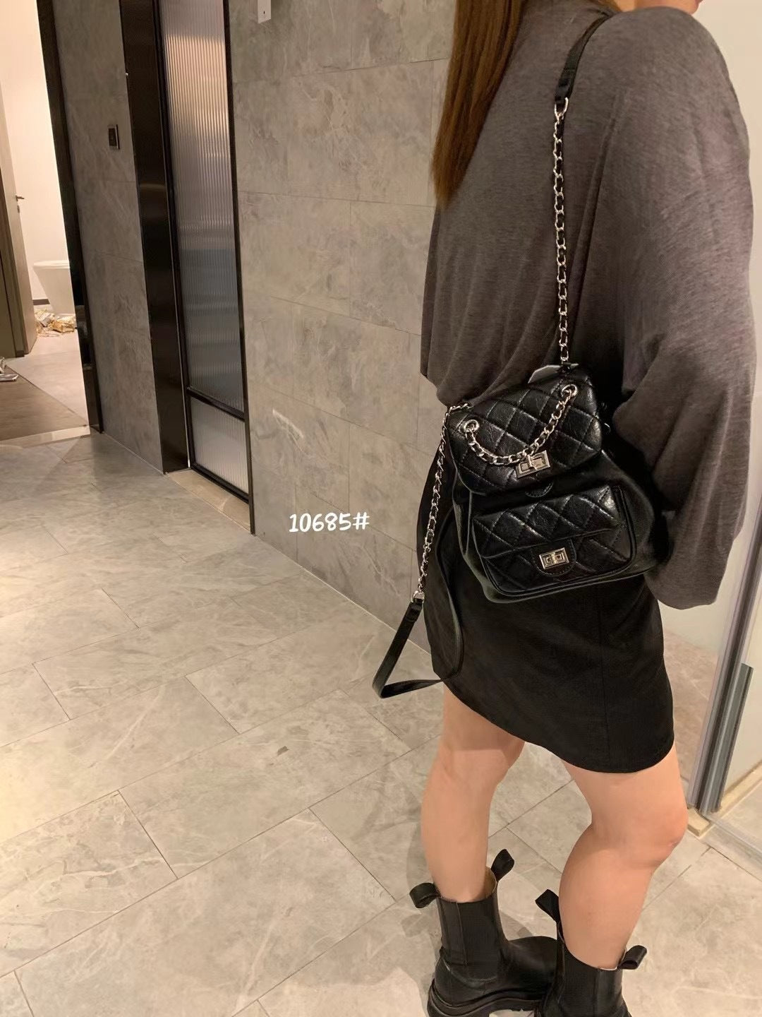 Women's Classic Style Diamond Chain High-grade Genuine Leather Fashion Backpacks