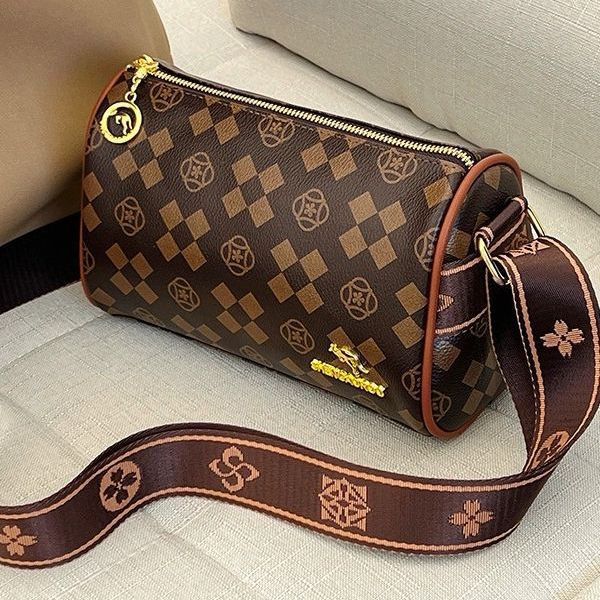 Women's Texture Fashionable Dumpling High-grade Wide Strap Crossbody Bags