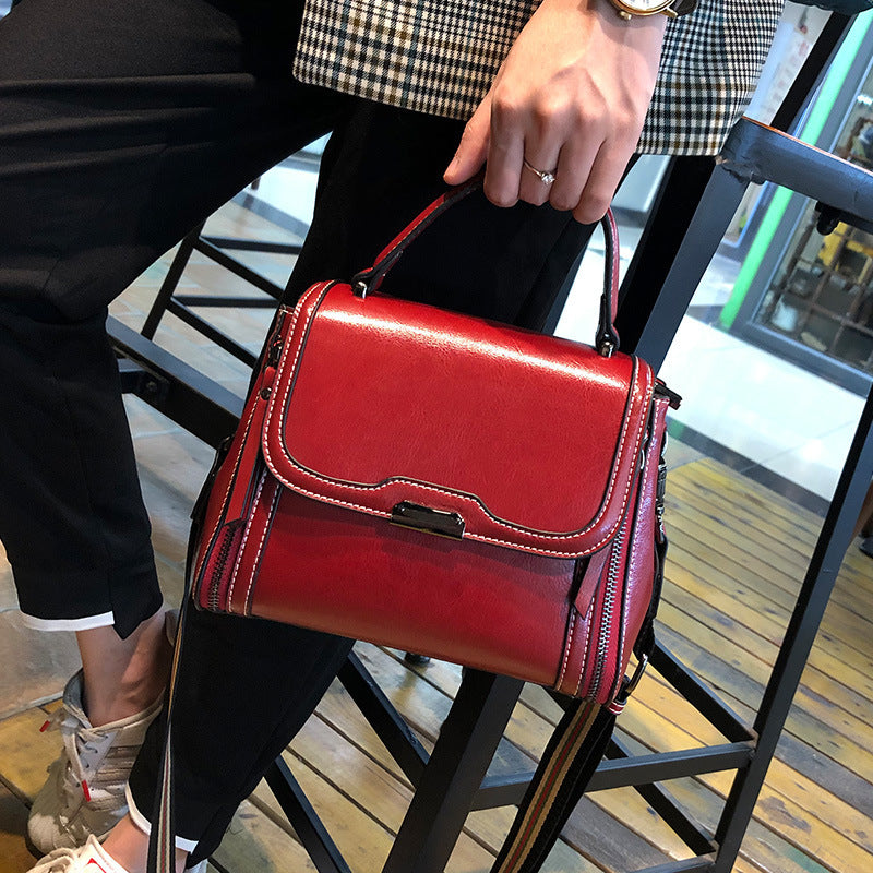 Women's Oil Wax Cowhide Versatile Retro High-grade Crossbody Bags
