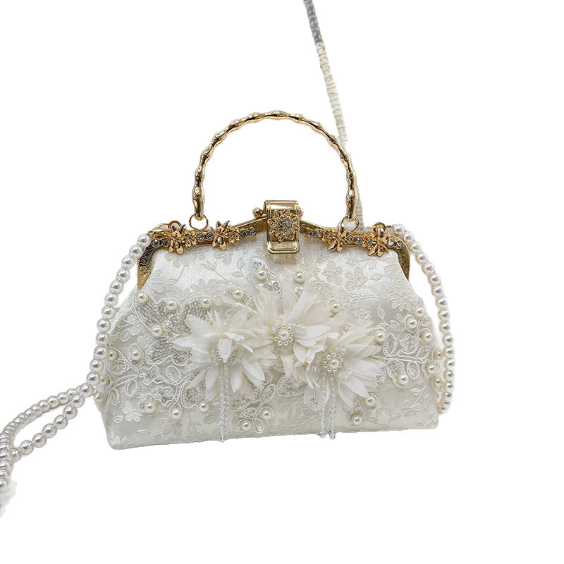 Pretty Embroidered Cheongsam Banquet Clutch Chain Shoulder Bags