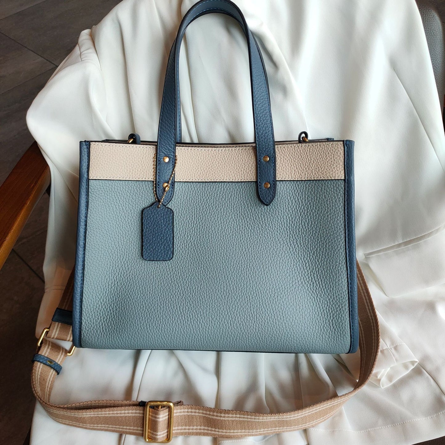 Women's Autumn Design Fashion Hand Holding Wide Shoulder Bags
