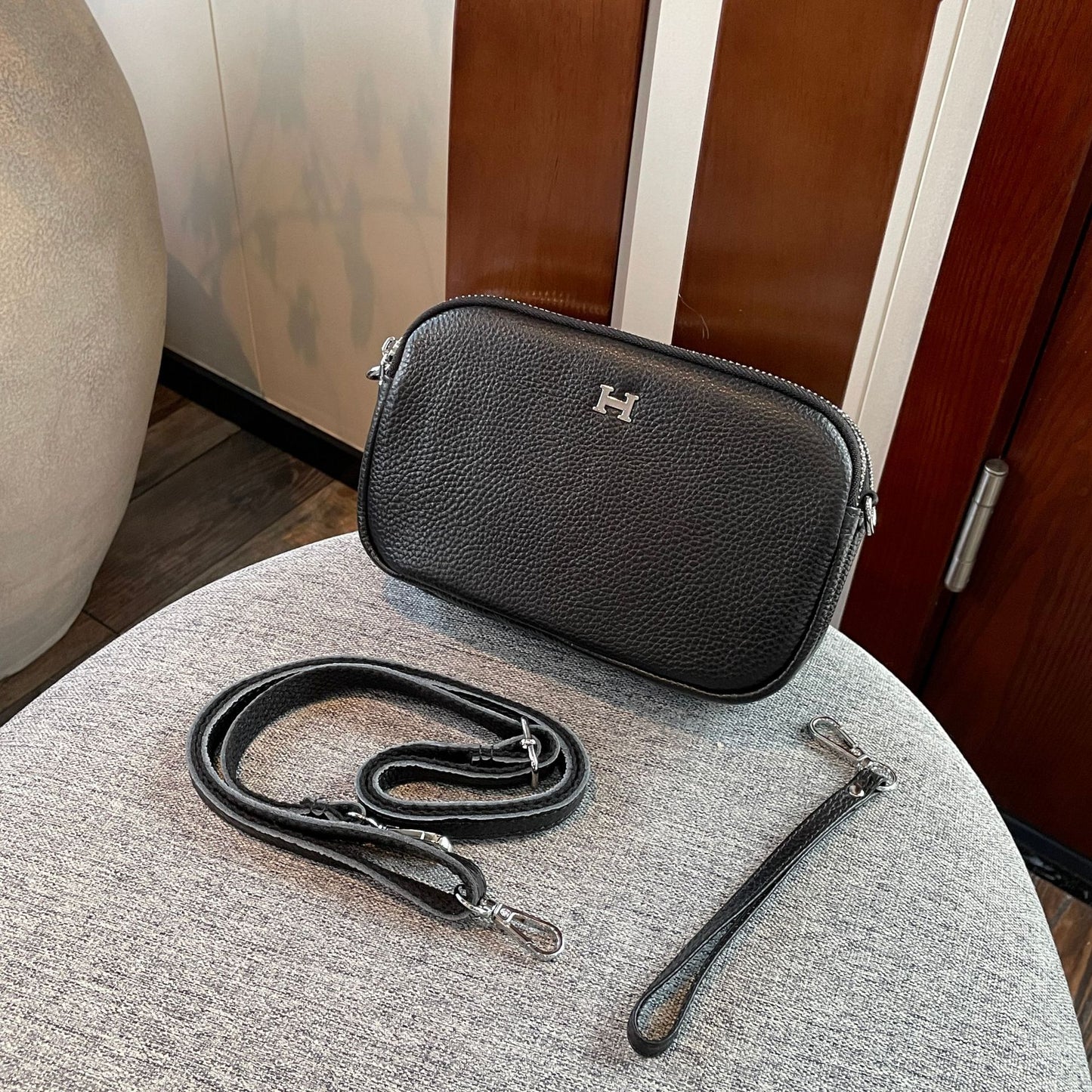 Women's Leather Mobile Cross Body Large Capacity Crossbody Bags