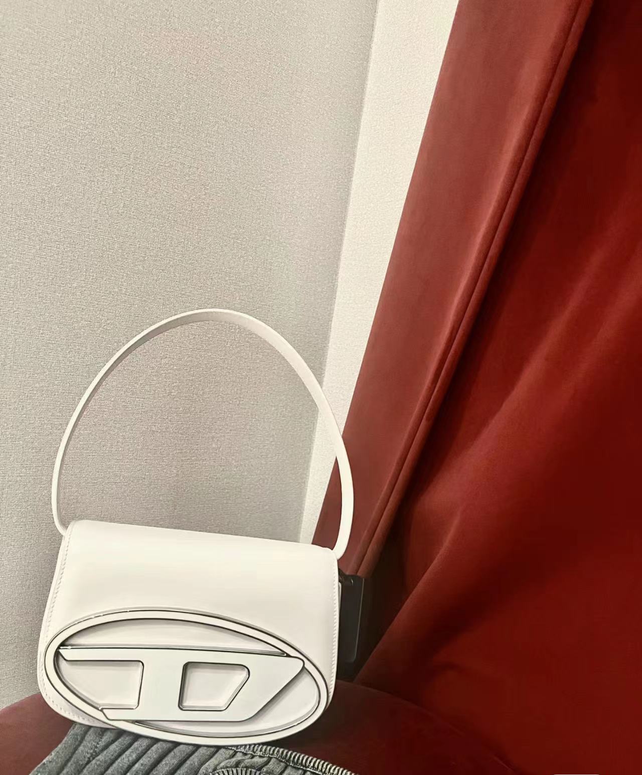 Unique Niche Designer Underarm Genuine Leather Bags