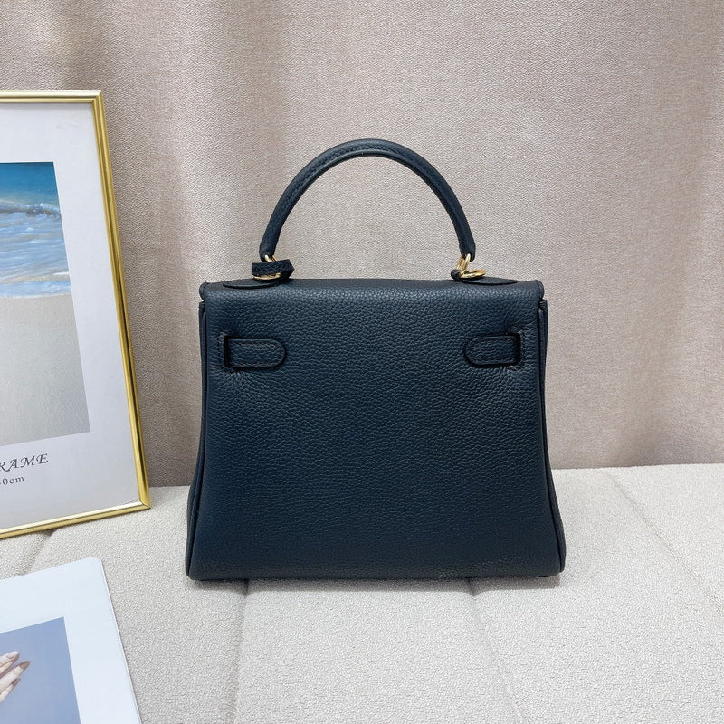 Women's Layer Cowhide Soft Leather Fine Lychee Pattern Inner Seam Handbags