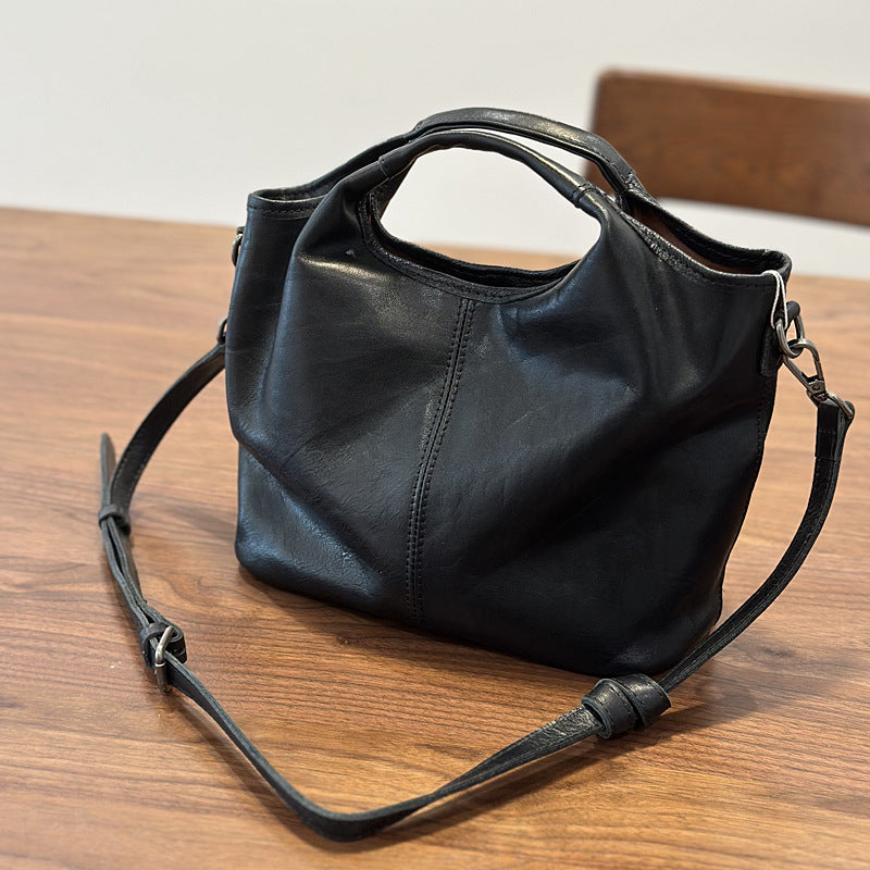 Women's Autumn Genuine Leather Light Retro Vegetable Tanning Handbags