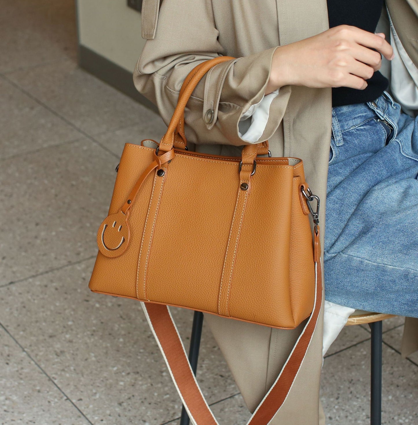 Attractive Innovative Genuine Leather Elegant Mother-in-law Handbags