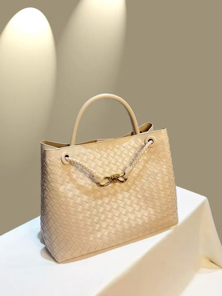 Attractive Women's Fashion Woven Spring Texture Handbags
