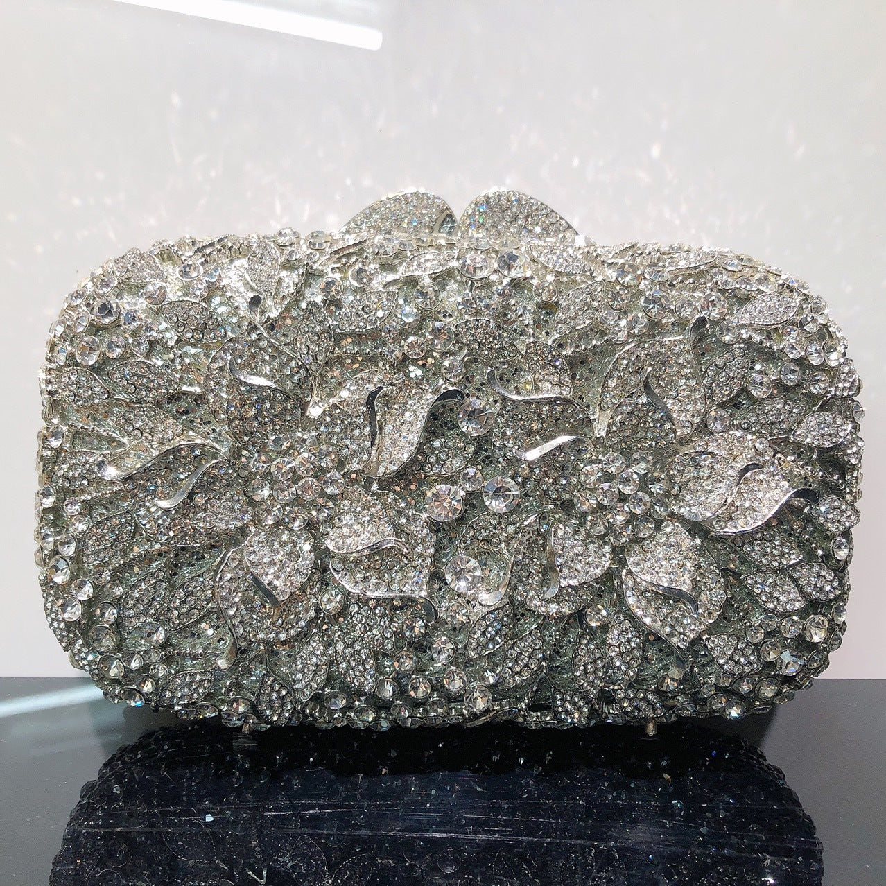 Hollow Flower Diamond Banquet Full Steamed Evening Bags