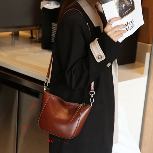 Women's Russian First Layer Cowhide High-grade Dumpling Shoulder Bags