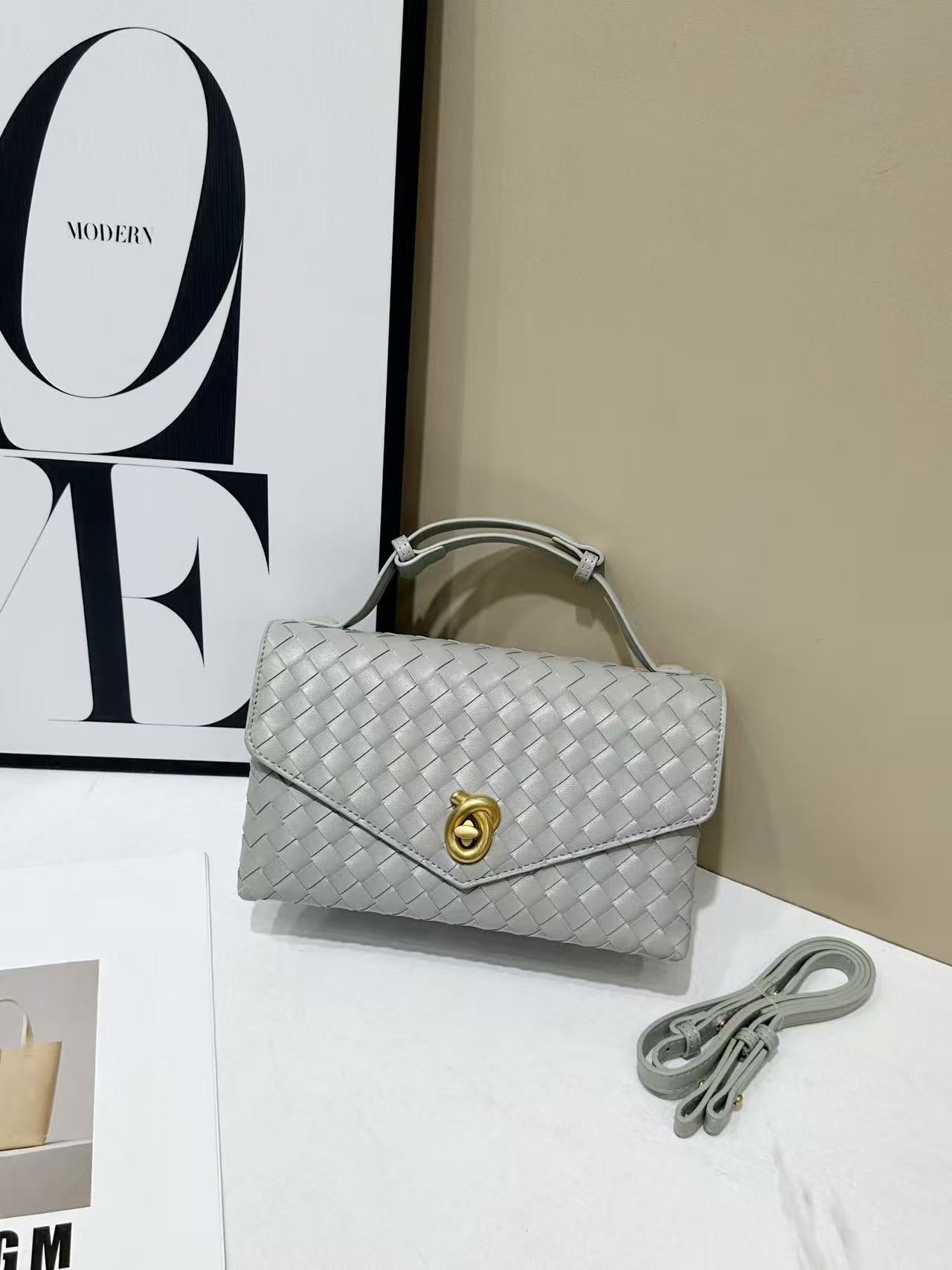 Stylish Women's Weave Sandwich Fashion Trend Small Square Bags