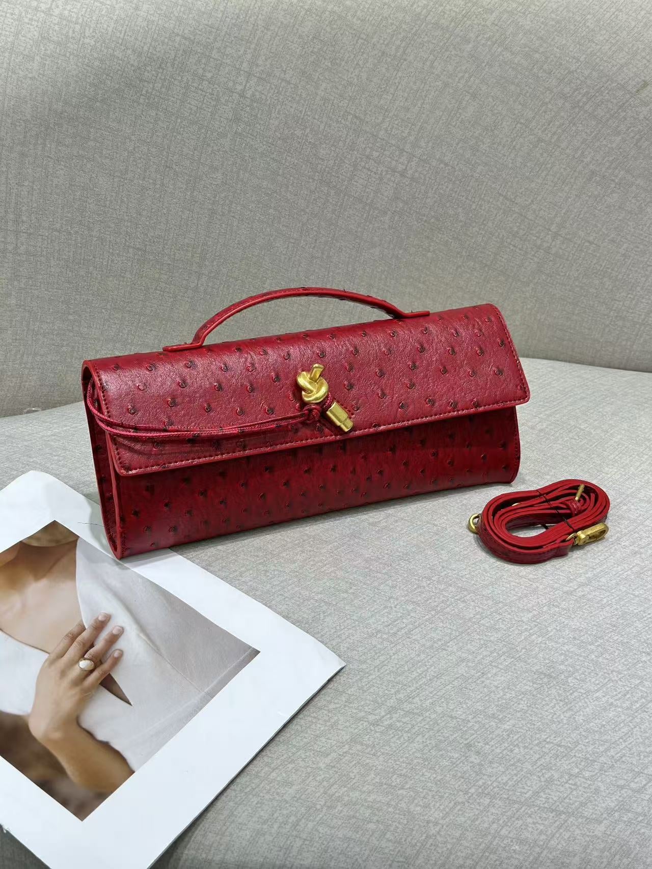 Ostrich Grain Dinner Baguette Exquisite Versatile Crossbody Bags
