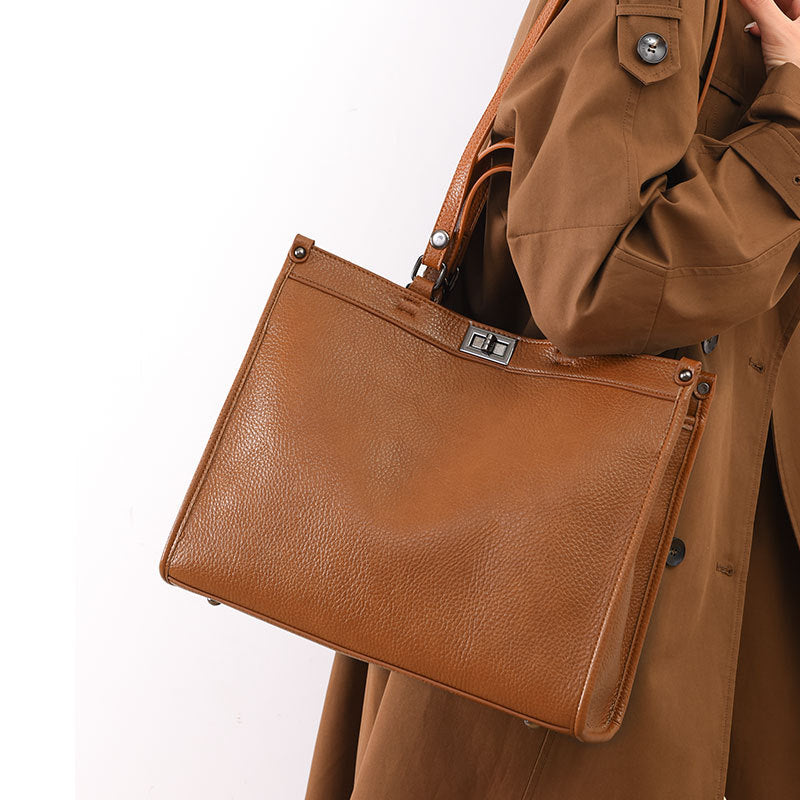 Women's High-grade Retro Large Capacity Commuter High Shoulder Bags