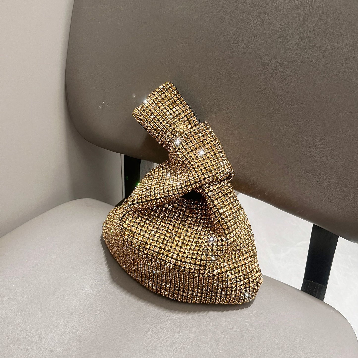 Women's Shiny Rhinestone Handmade Hand Holding Dinner Handbags