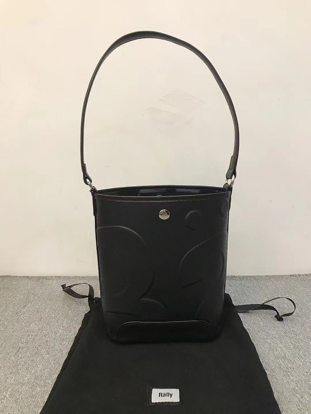 Thailand Letter Embossed Niche Fashion Portable Bucket Bags