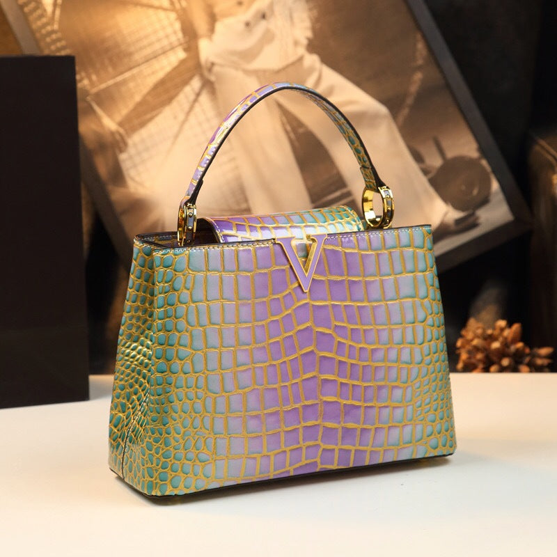 Women's High-grade Crocodile Pattern Portable Commuter Genuine Crossbody Bags