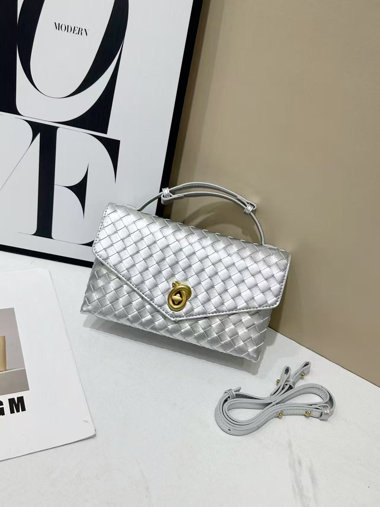 Stylish Women's Weave Sandwich Fashion Trend Small Square Bags