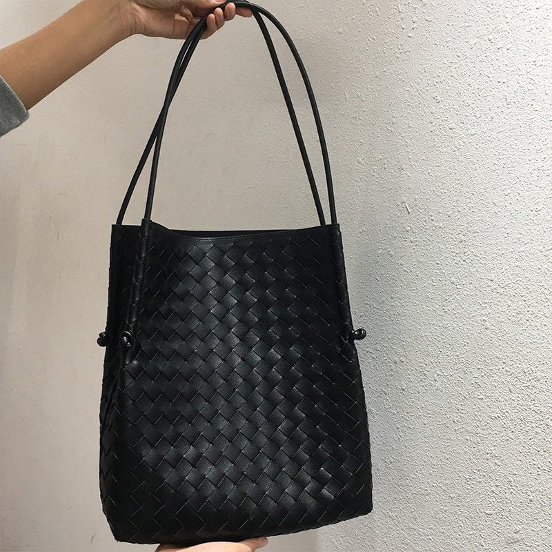 Women's Cowhide Woven Korean Fashionable With Large Shoulder Bags