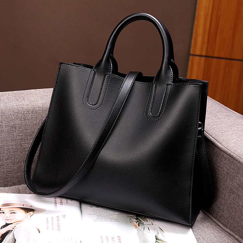 Women's Large Capacity Portable One Oil Wax Crossbody Bags