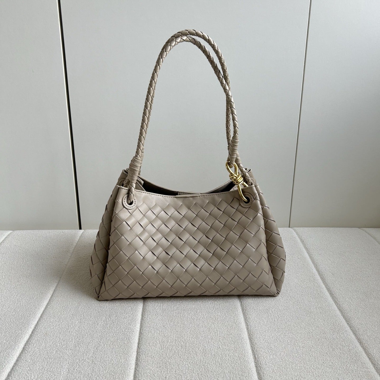 Elegant Women's Parachute Calfskin Woven Metal Shoulder Bags