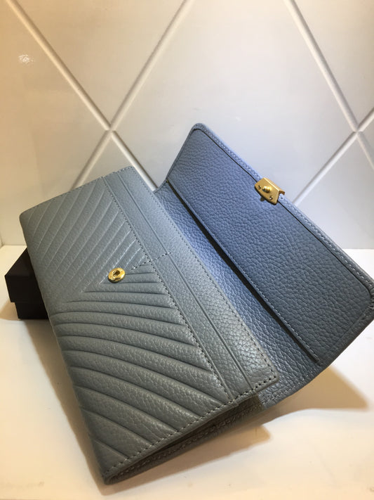 Women's Layer Cowhide Leather Long Large Capacity Ladies Wallets