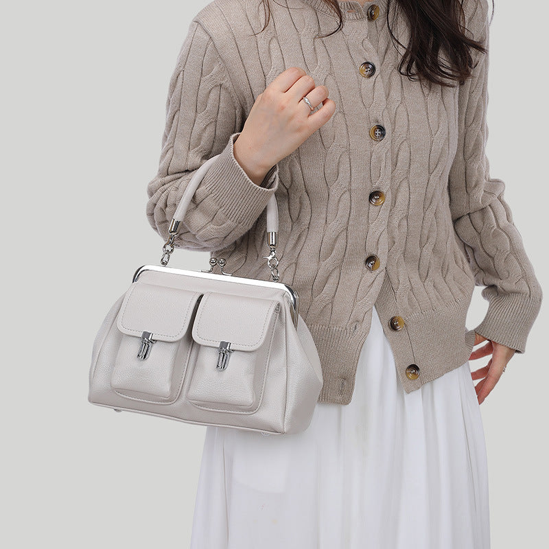 Women's Retro Fashion Large Capacity Niche Crossbody Bags