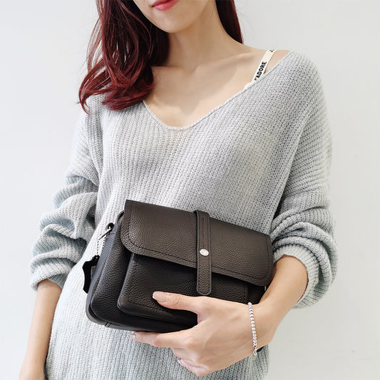 Women's First Layer Cowhide Large Capacity Textured Western Handbags
