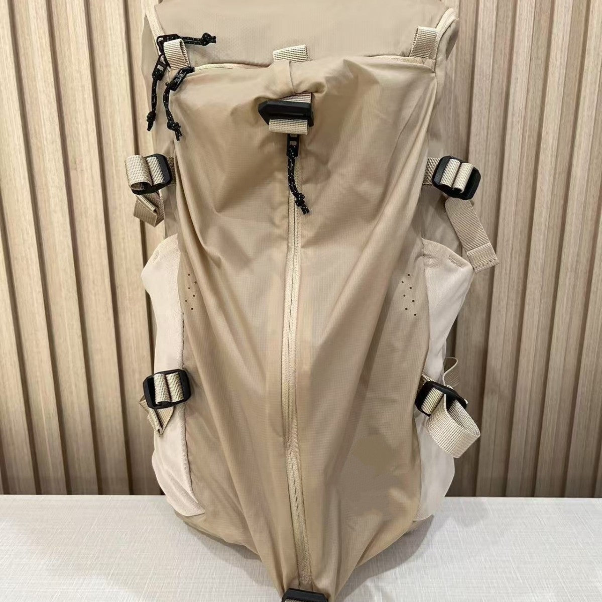 Women's & Men's & Large Capacity Waterproof Lightweight Backpacks