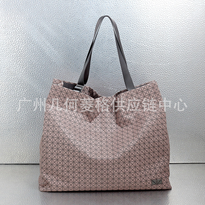 Geometric Diamond Pattern Silicone Check Lifetime Shoulder Bags