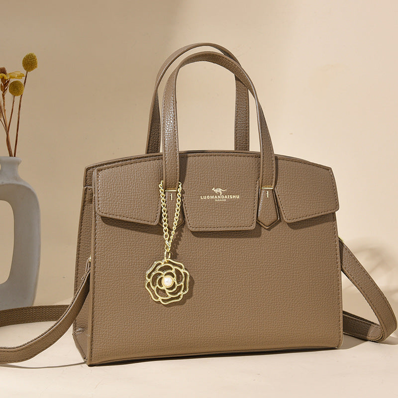 Women's Simple Retro Large Capacity Totes Versatile Handbags