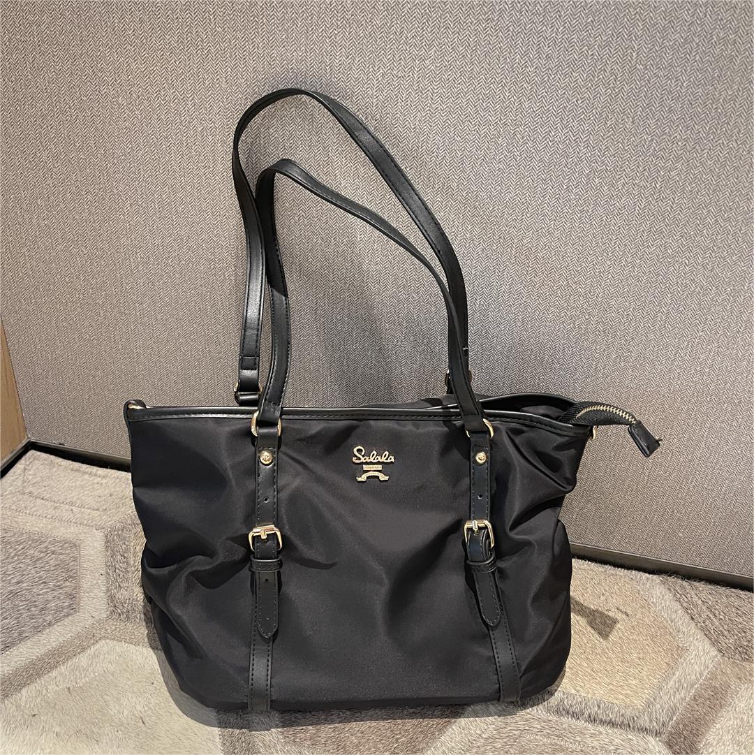Women's Nylon Simple Popular Version Large Capacity Shoulder Bags