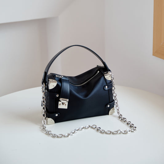 Women's Simple Chain Fashionable Elegant High-grade Punk Bags
