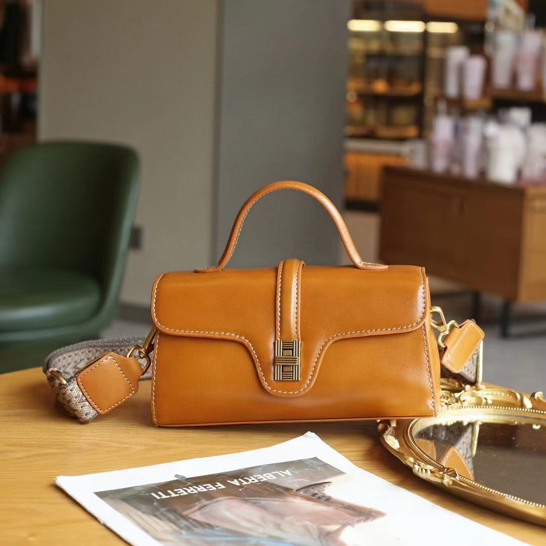 Women's Retro Pillow First Layer Cowhide Design Shoulder Bags