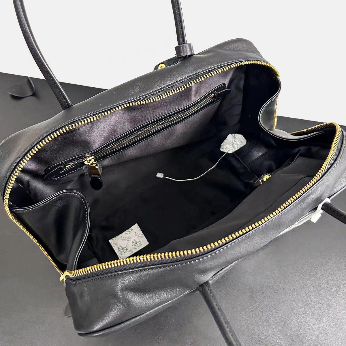 Unique Design Large Capacity Retro Elegant Bags