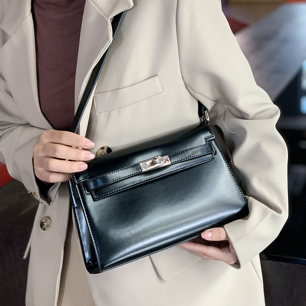 Women's Affordable Luxury Fashion Commuter Underarm Classic Bags