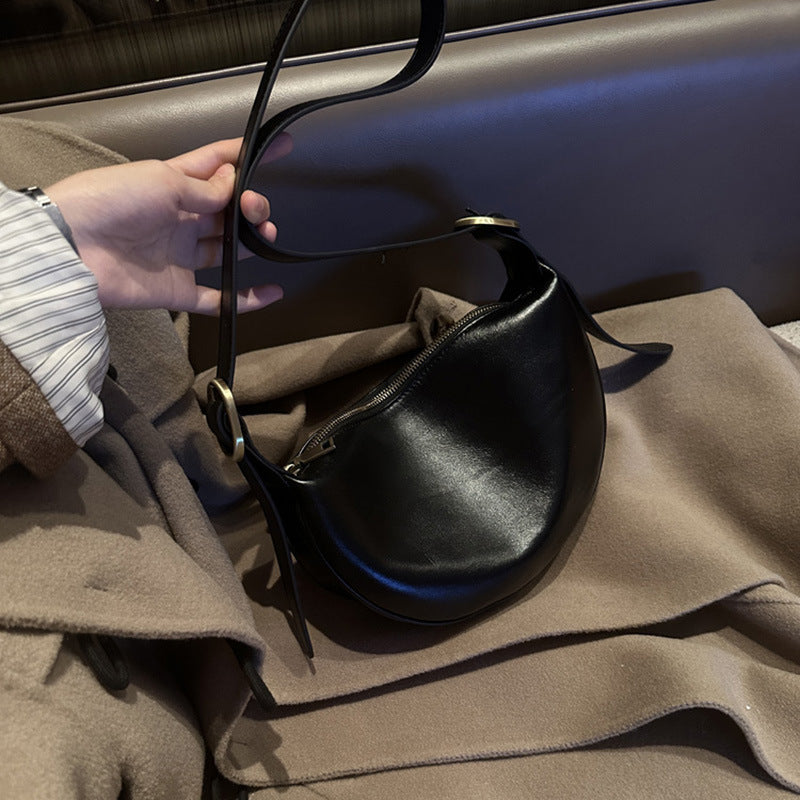 Women's Leather Fashion Underarm Dumpling Retro Commuter Armpit Bags