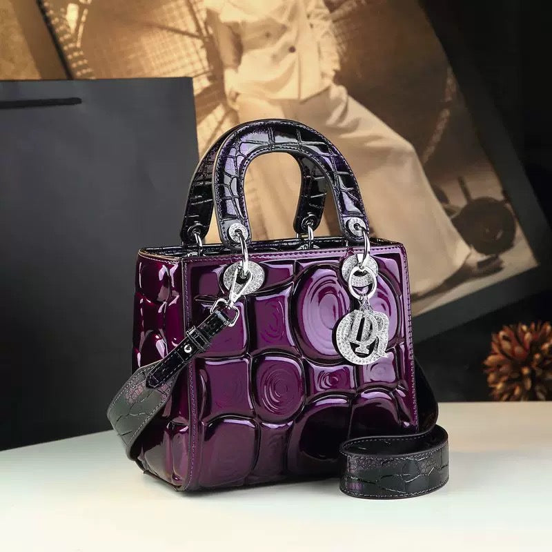 Women's Retro Genuine Leather Fashion Portable Diana Crossbody Bags