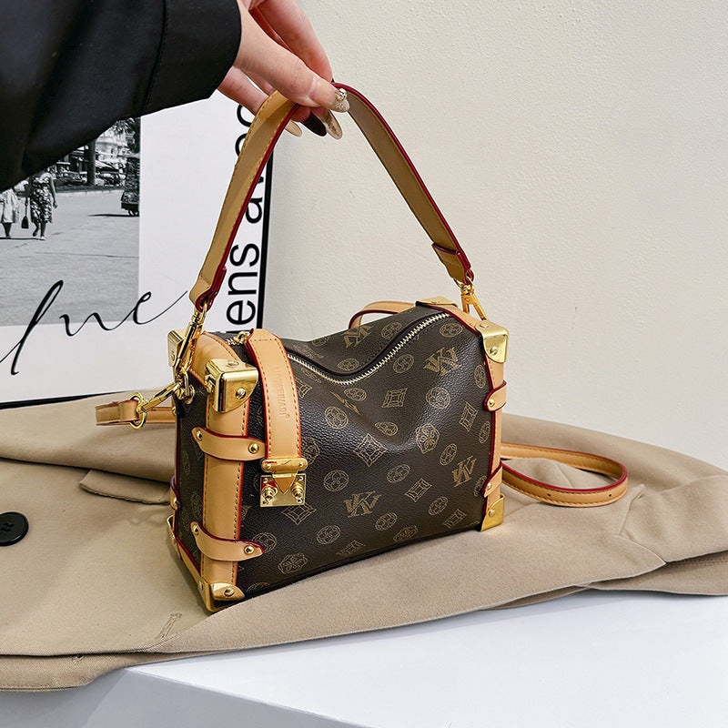 Elegant Women's Box French Entry Lux Crossbody Bags